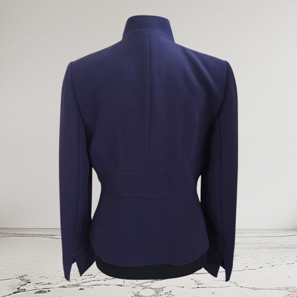 Tahari Women's Deep Purple Blazer Size 8P - Picture 3 of 7